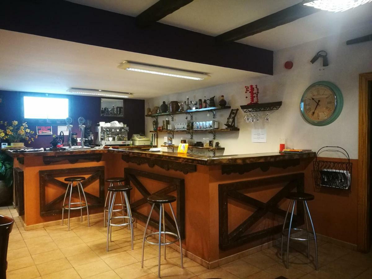 Alberg Les Daines Espot Exterior photo
